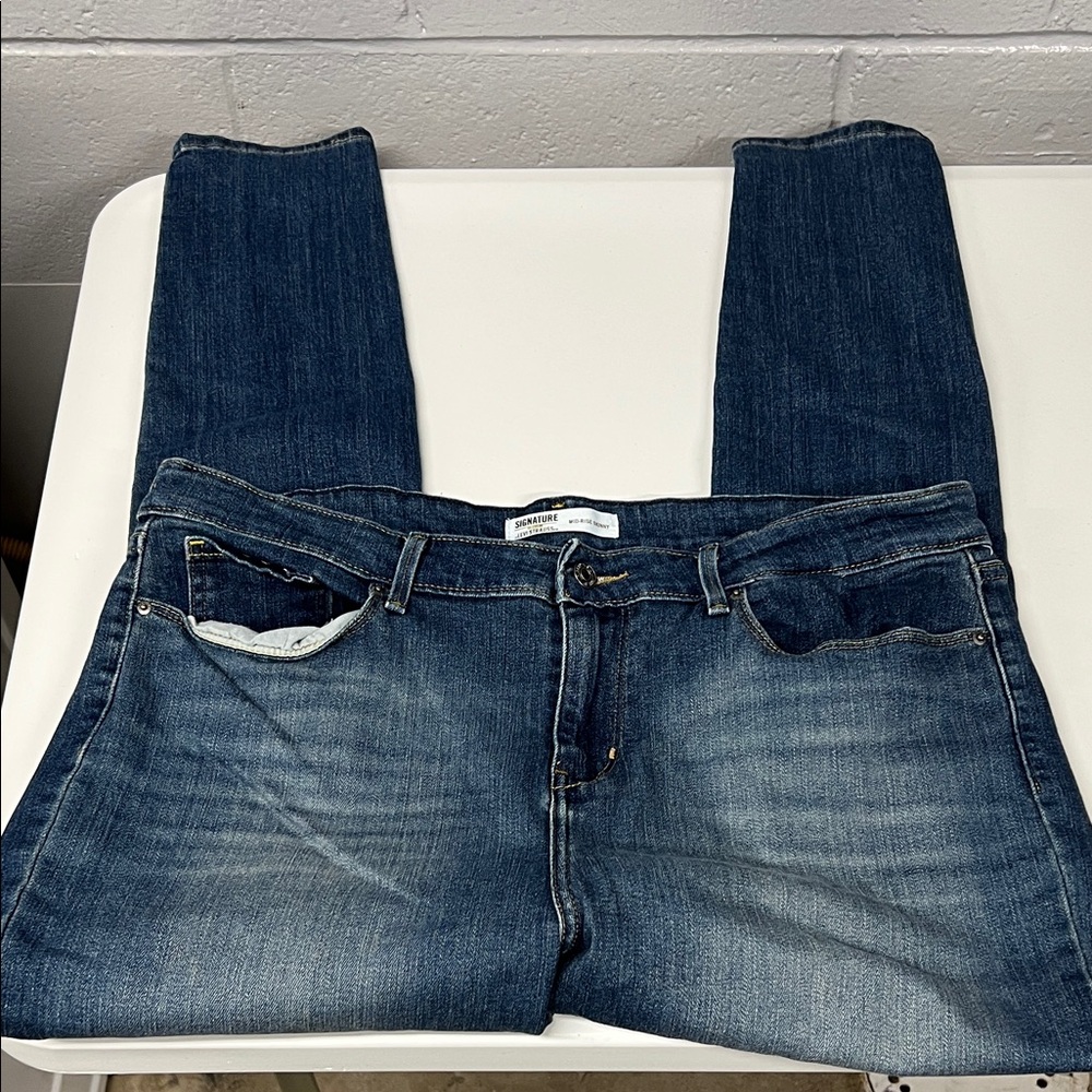 Signature by Levi Strauss Medium Blue Skinny Jeans